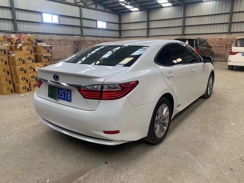 重庆14年雷克萨斯ES6