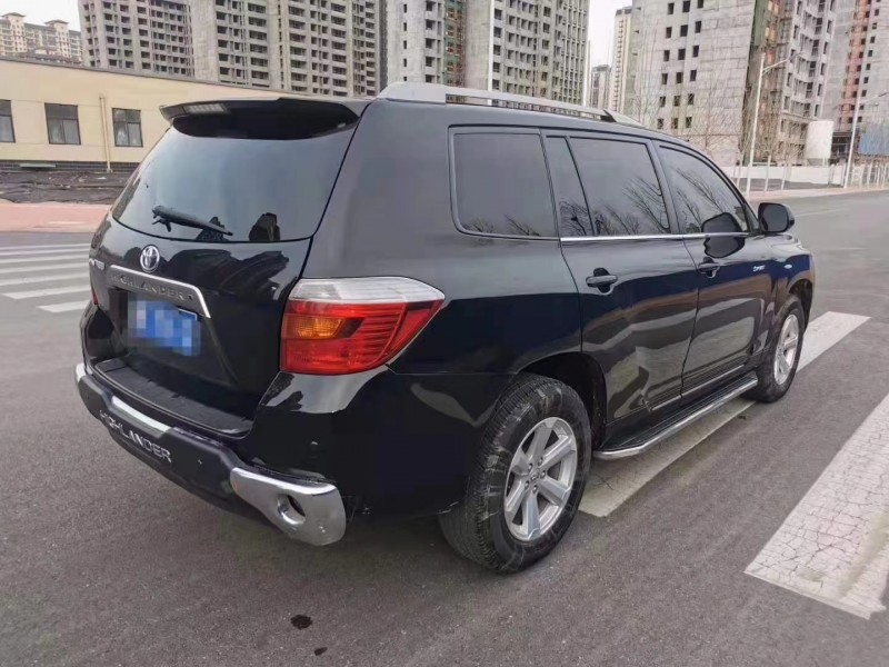 郑州11年丰田汉兰达8