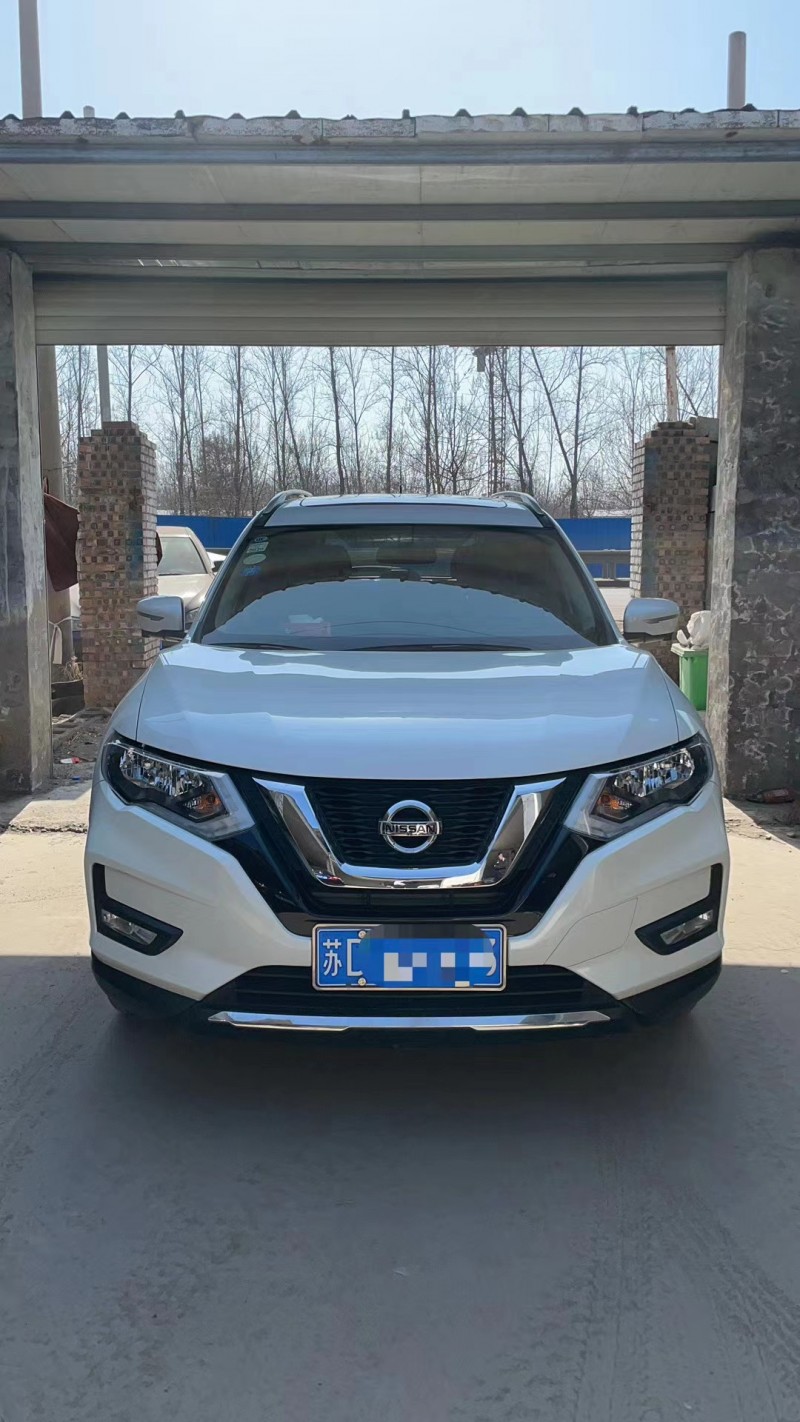 北京18年日产奇骏1