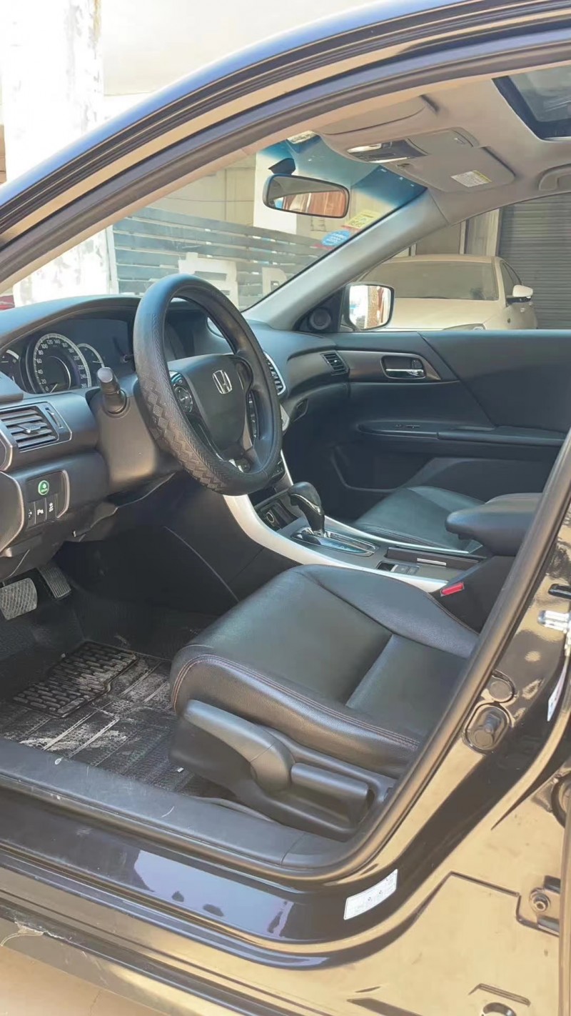 北京14年本田雅阁5