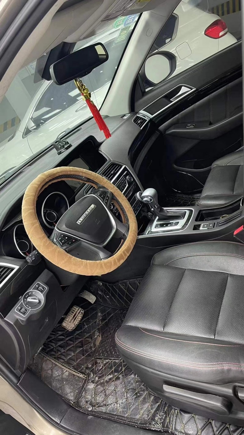 成都19年獵豹汽車CS106
