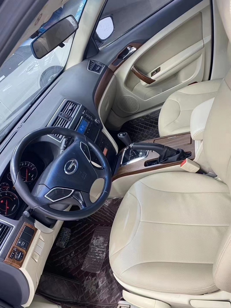 成都17年传祺GA52