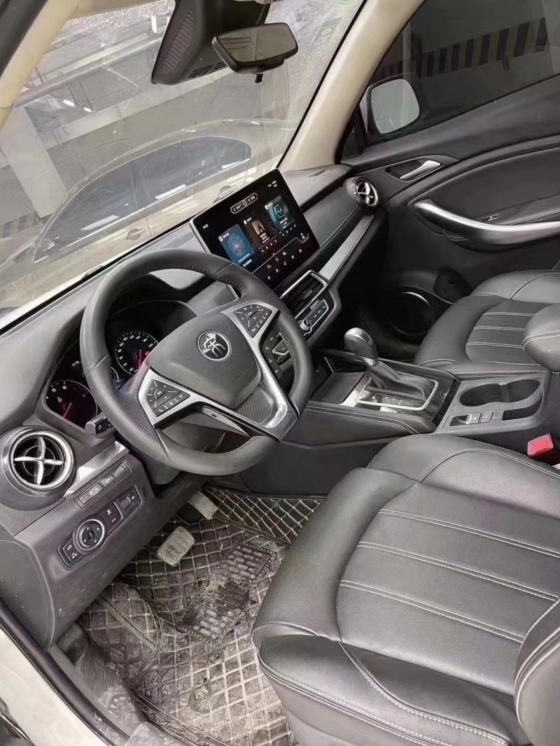 成都20年比亚迪宋4