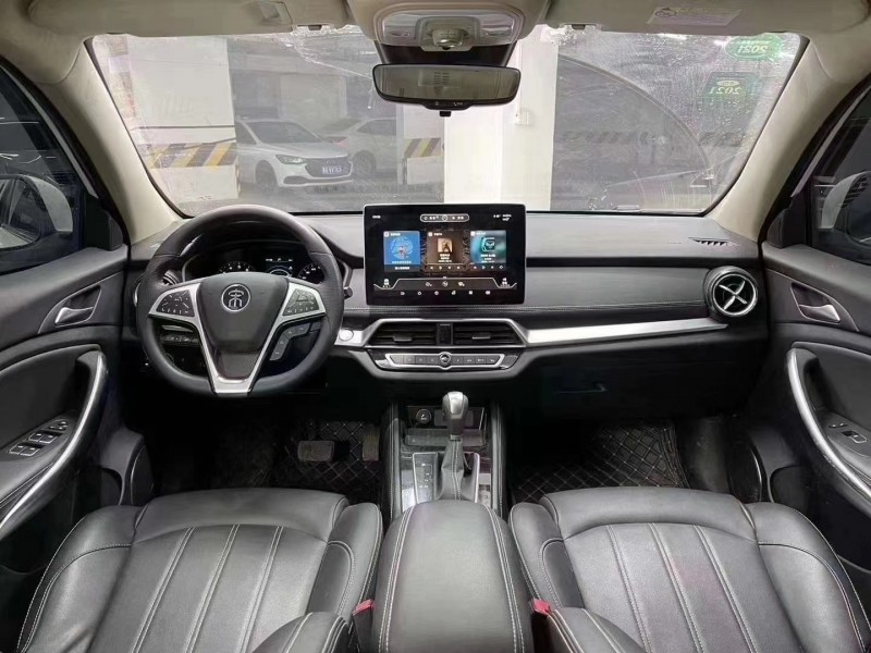 成都20年比亚迪宋6