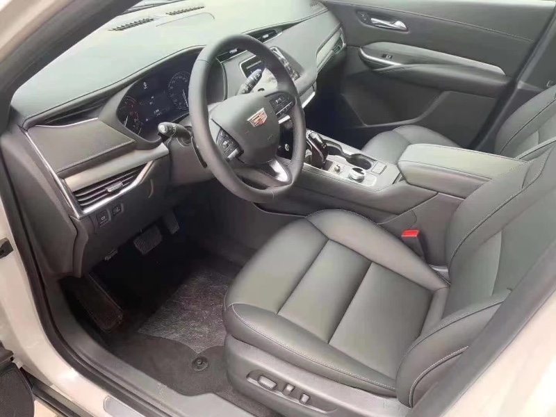 广州20年凯迪拉克XT44