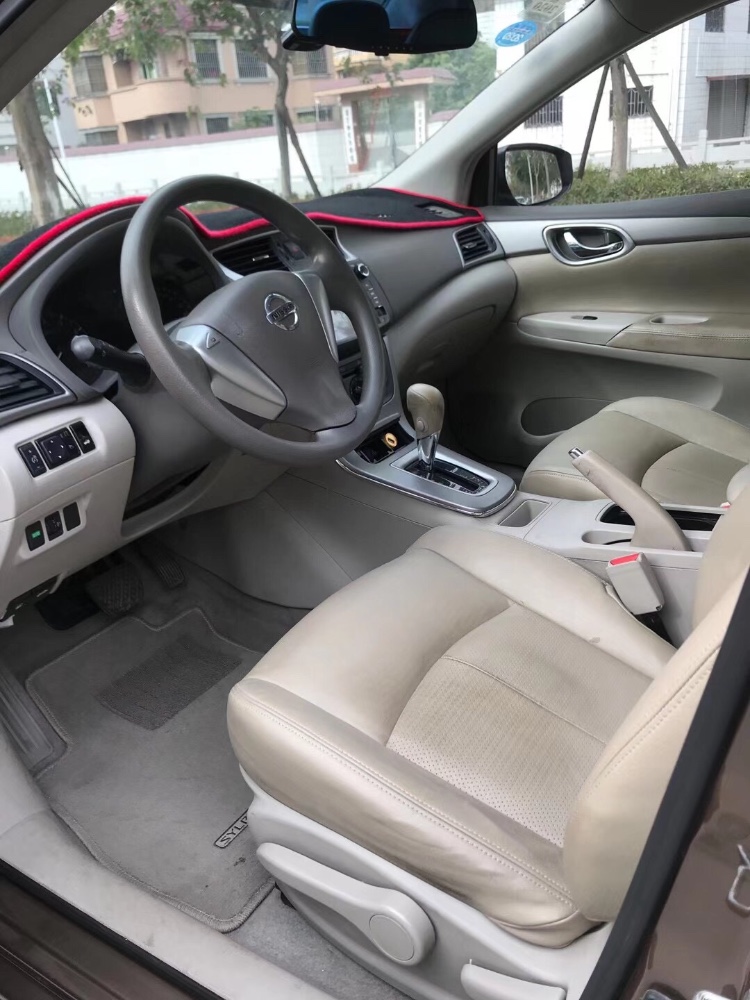 中山13年日产轩逸6