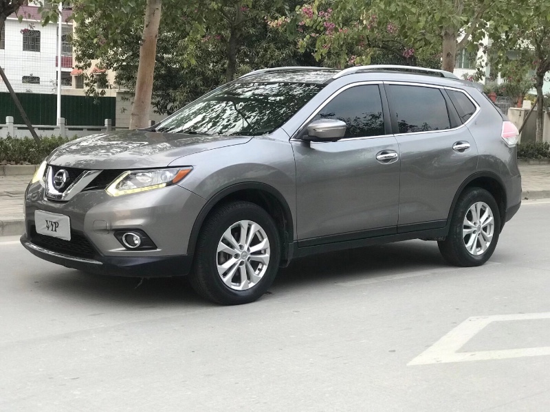 中山15年日产奇骏3