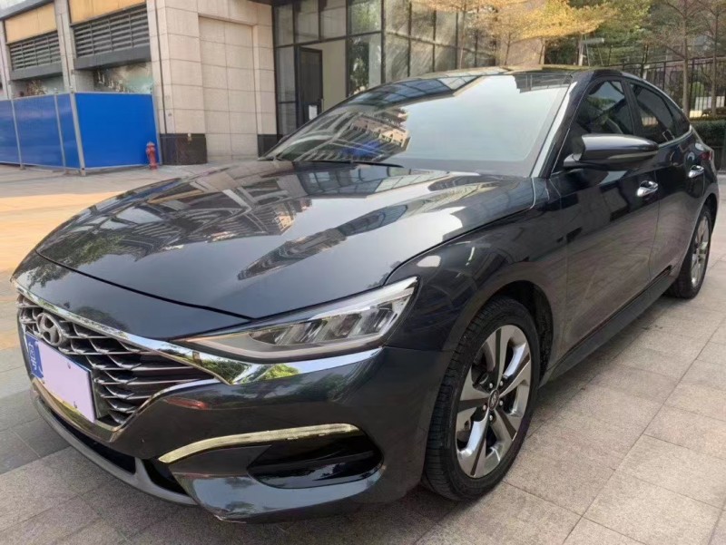 湛江20年現代菲斯塔2