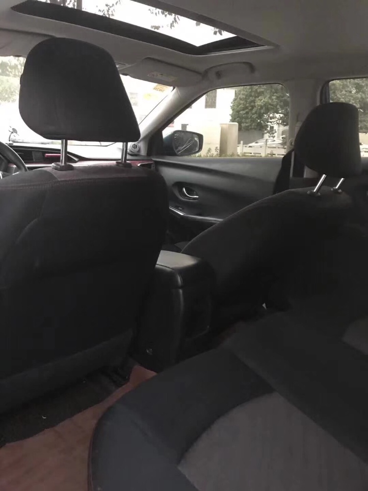 中山18年日产蓝鸟6