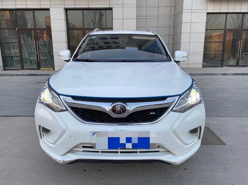 青岛17年比亚迪宋1