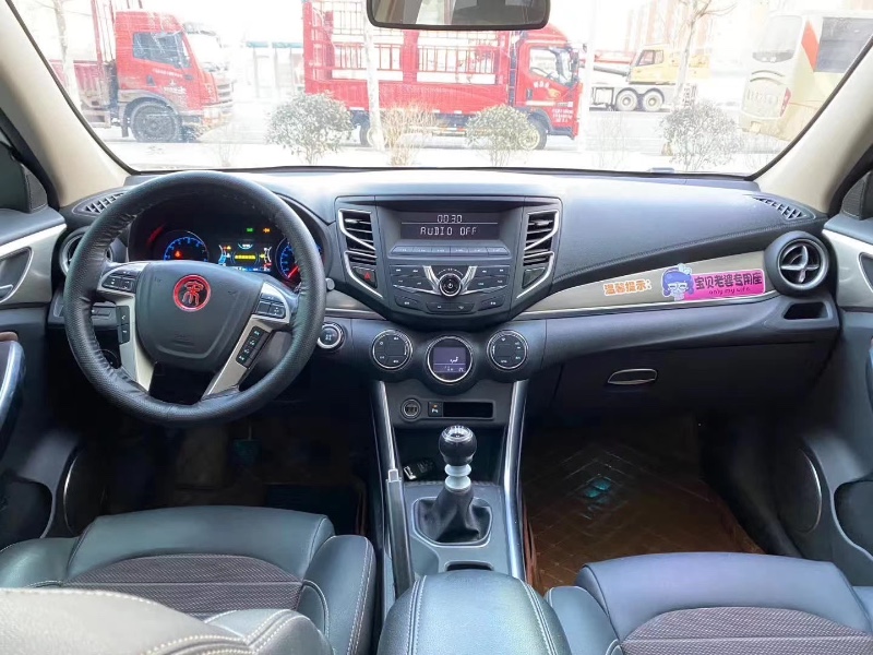 青岛17年比亚迪宋7