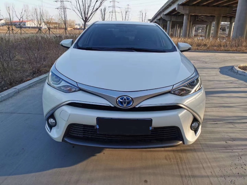 青岛18年丰田雷凌1