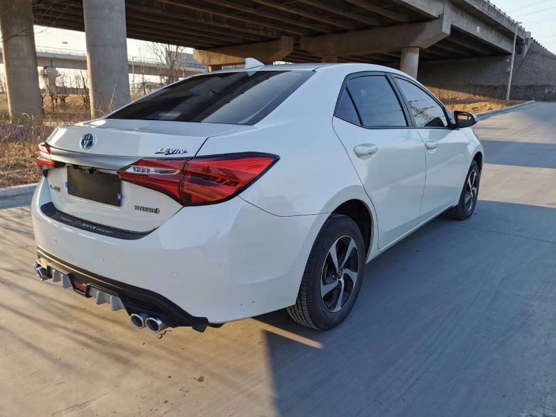 青岛18年丰田雷凌3