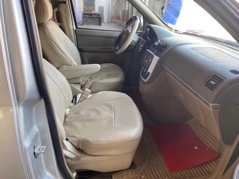 徐州16年别克GL83