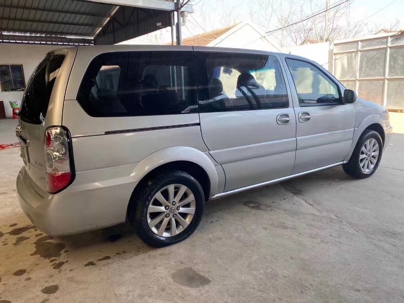 徐州16年别克GL88