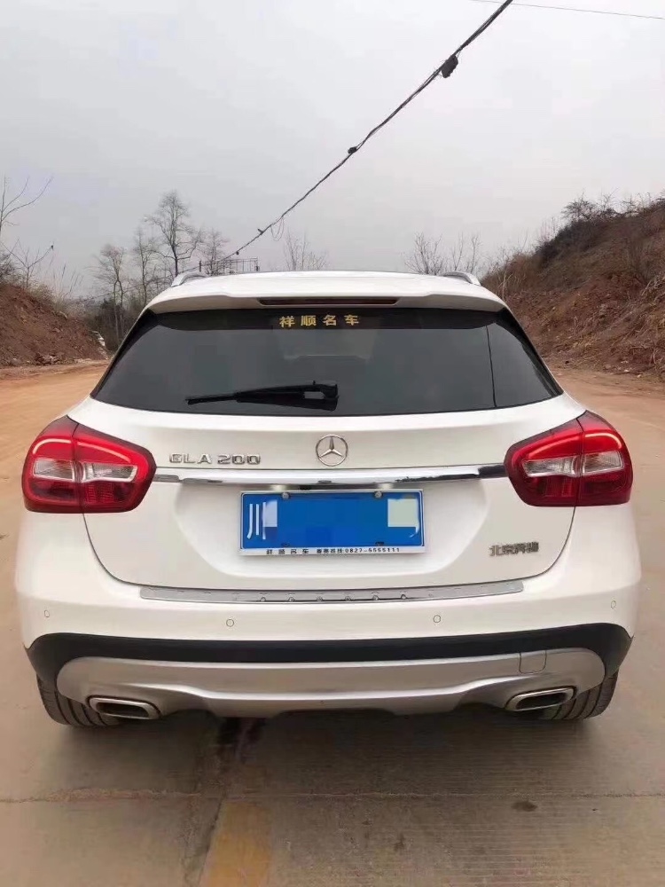 成都16年奔驰GLA1