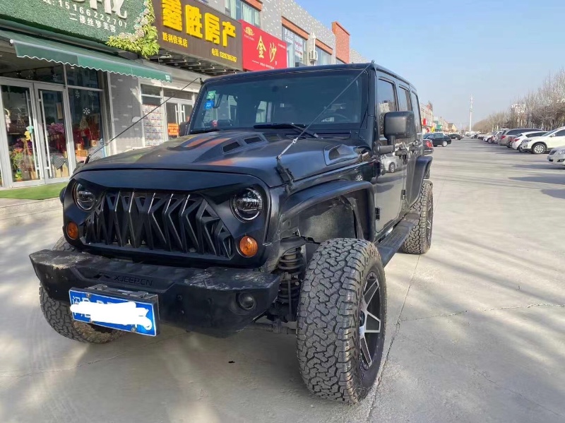 廈門11年Jeep牧馬人3