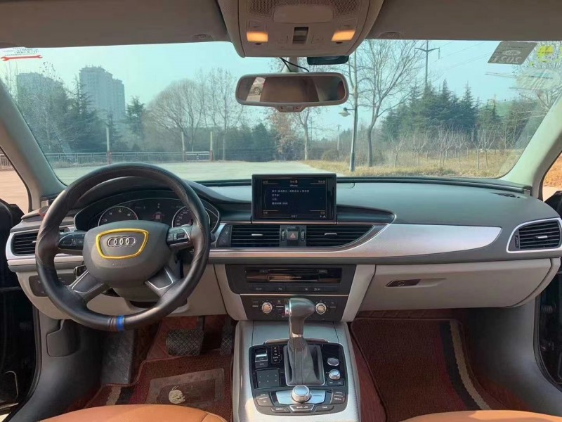 青岛12年奥迪A6L7