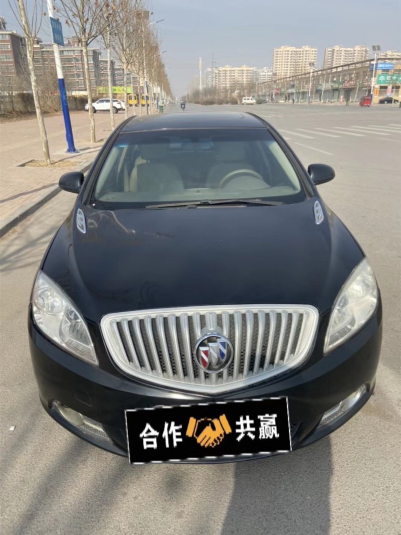 青岛14年别克英朗1