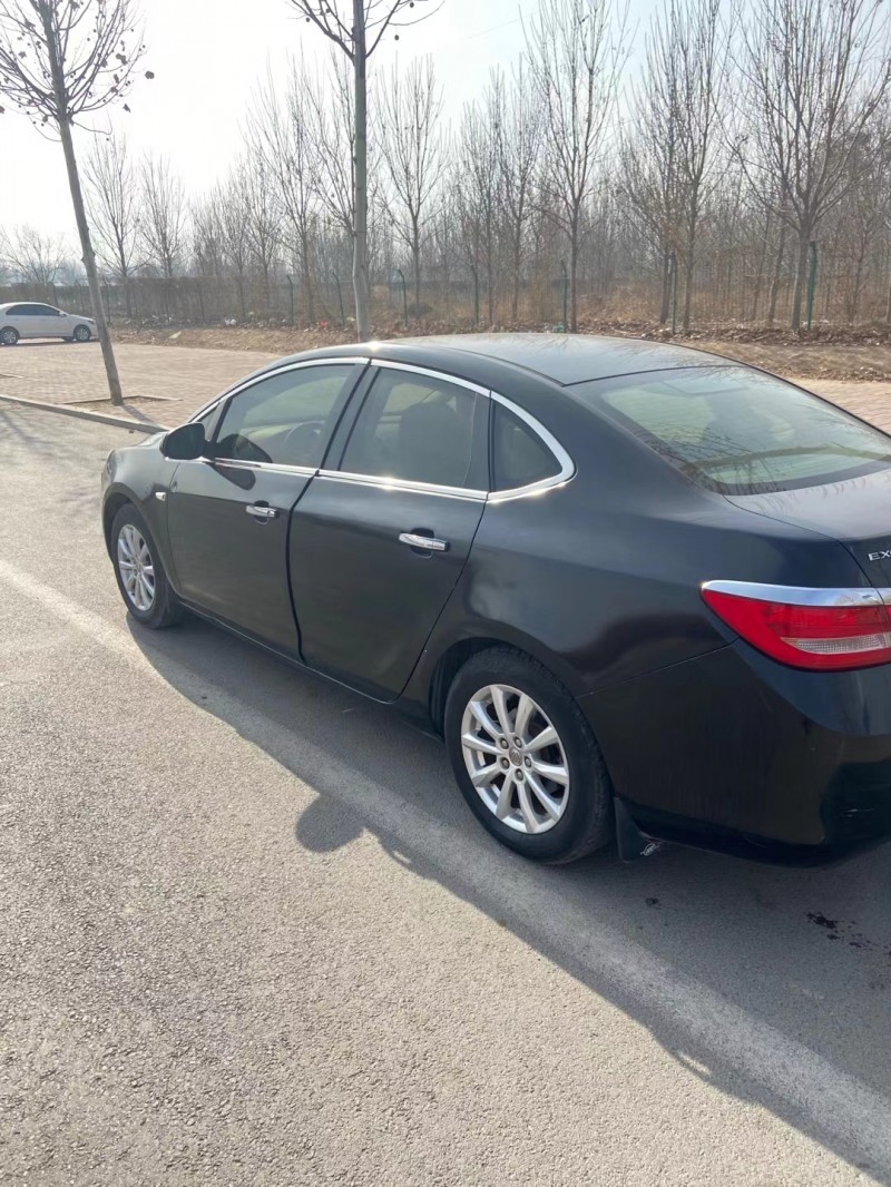 青岛14年别克英朗4