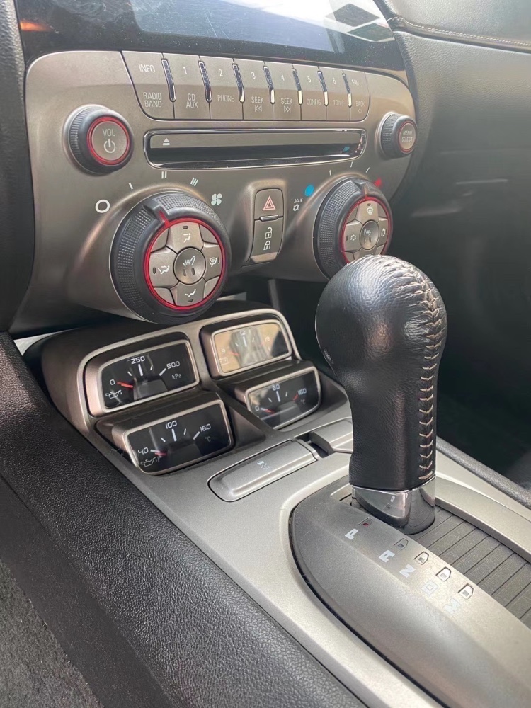 青岛14年雪佛兰科迈罗3