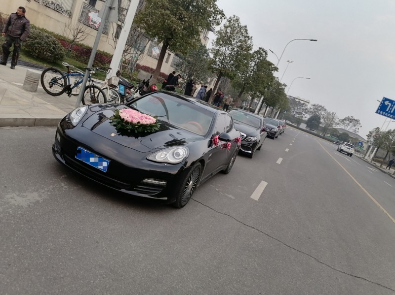 武汉10年保时捷帕拉梅拉6