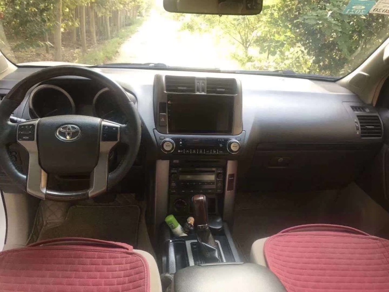 济南14年丰田普拉多4