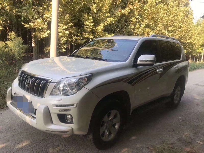 济南14年丰田普拉多3