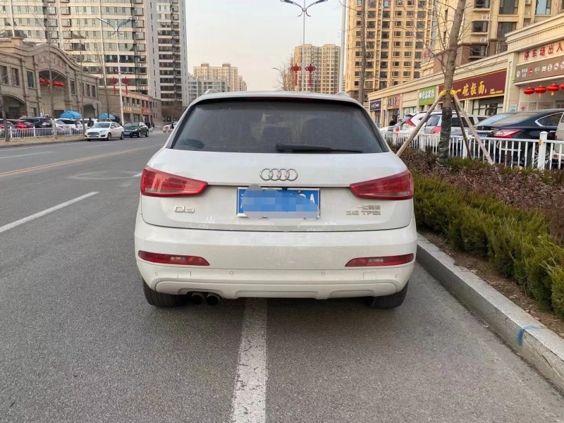 青岛13年奥迪Q31