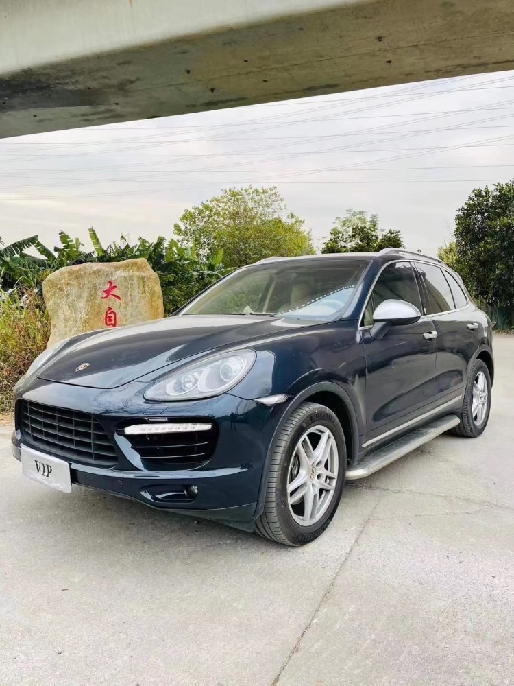 广州11年保时捷卡宴2