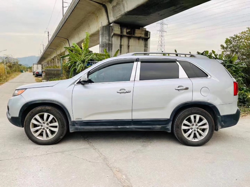 广州12年起亚索兰托2