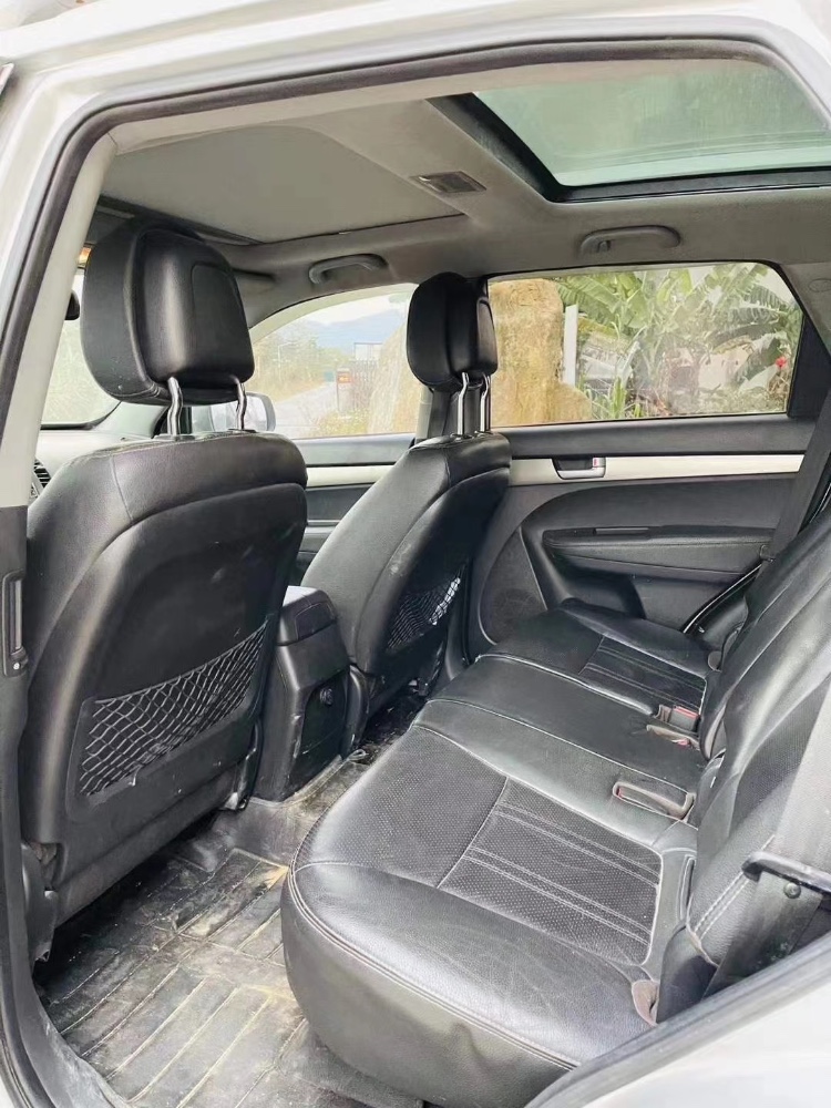 广州12年起亚索兰托6