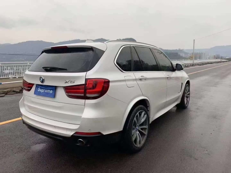 重庆14年宝马X57