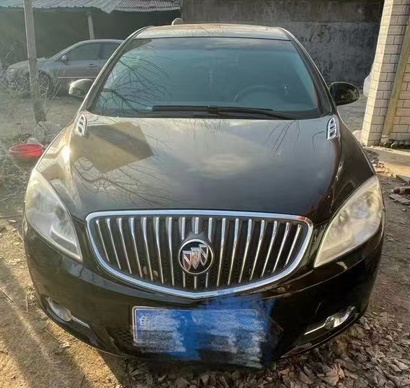 青岛14年别克英朗GT1