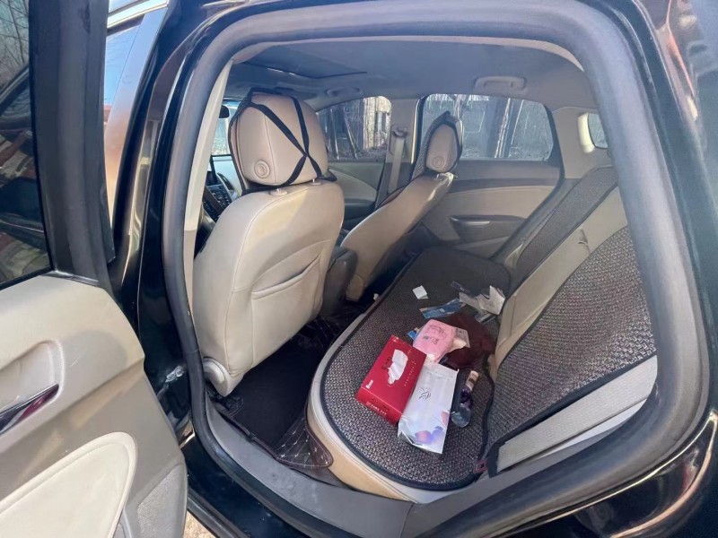 青岛14年别克英朗GT5