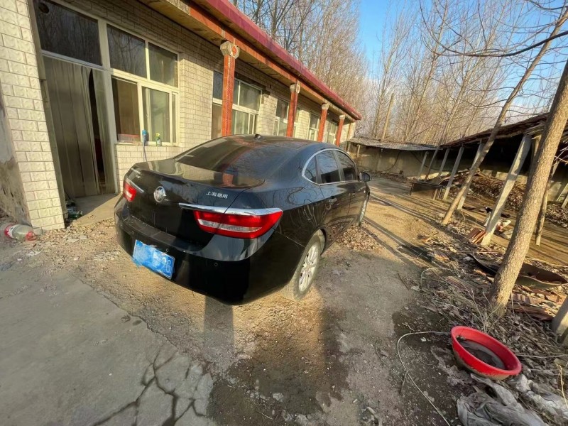 青岛14年别克英朗GT7