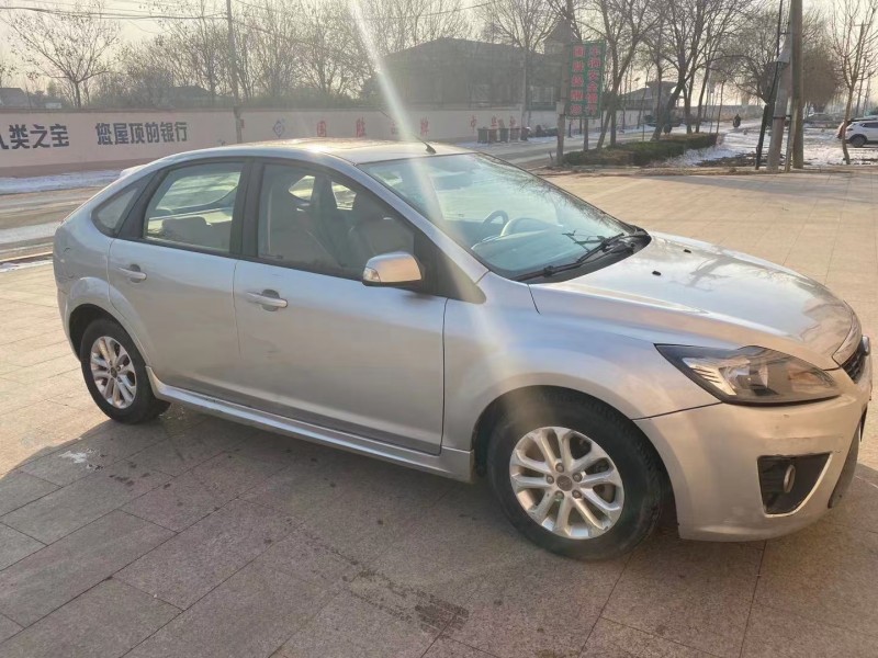 青岛11年福特福克斯2