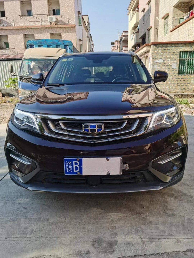 中山18年吉利博越1