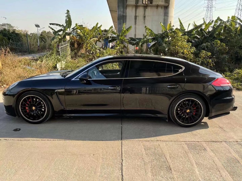 广州13年保时捷帕拉梅拉4