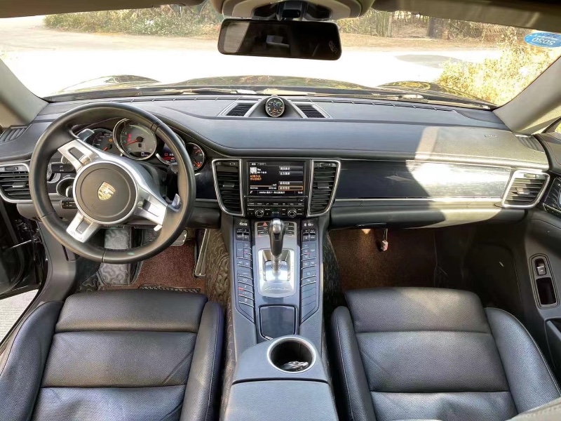 广州13年保时捷帕拉梅拉5