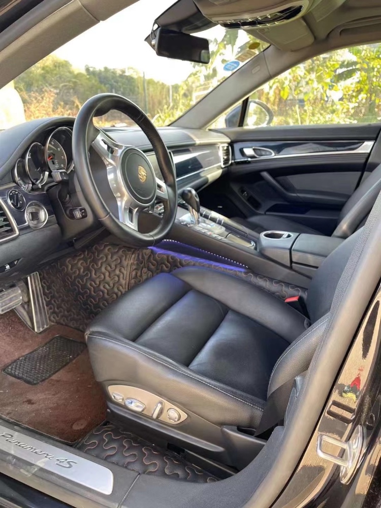 广州13年保时捷帕拉梅拉6