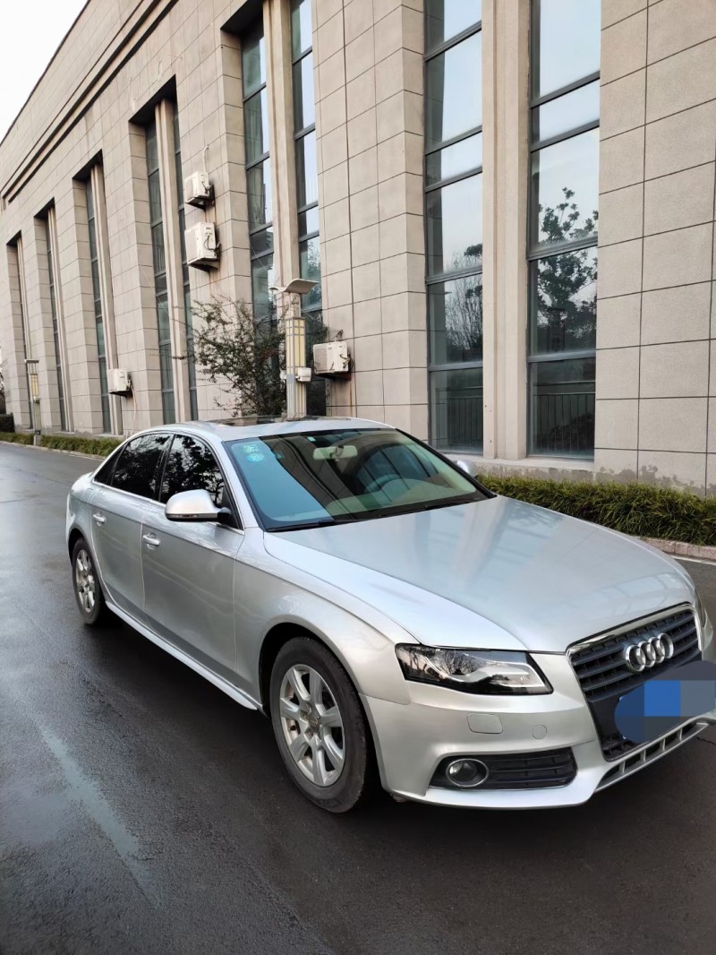 徐州09年奥迪A4L3