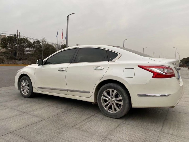 咸陽13年日產天籟7