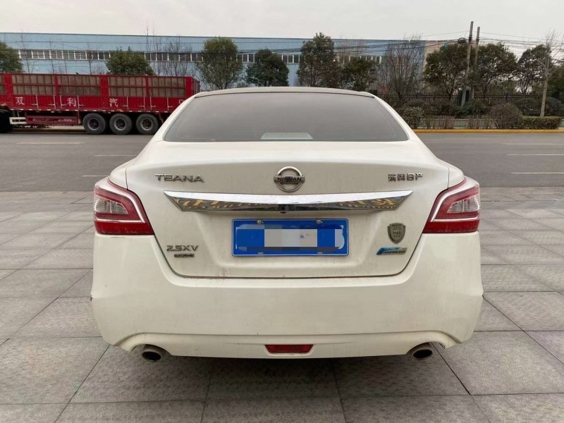 咸陽13年日產天籟9