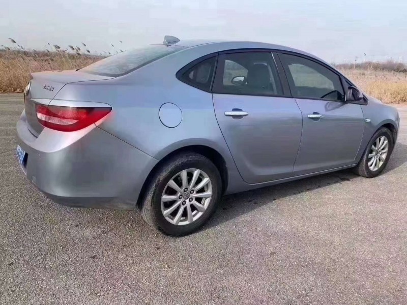 枣庄12年别克英朗GT5