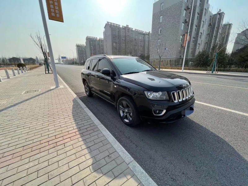 東營16年Jeep指南者2
