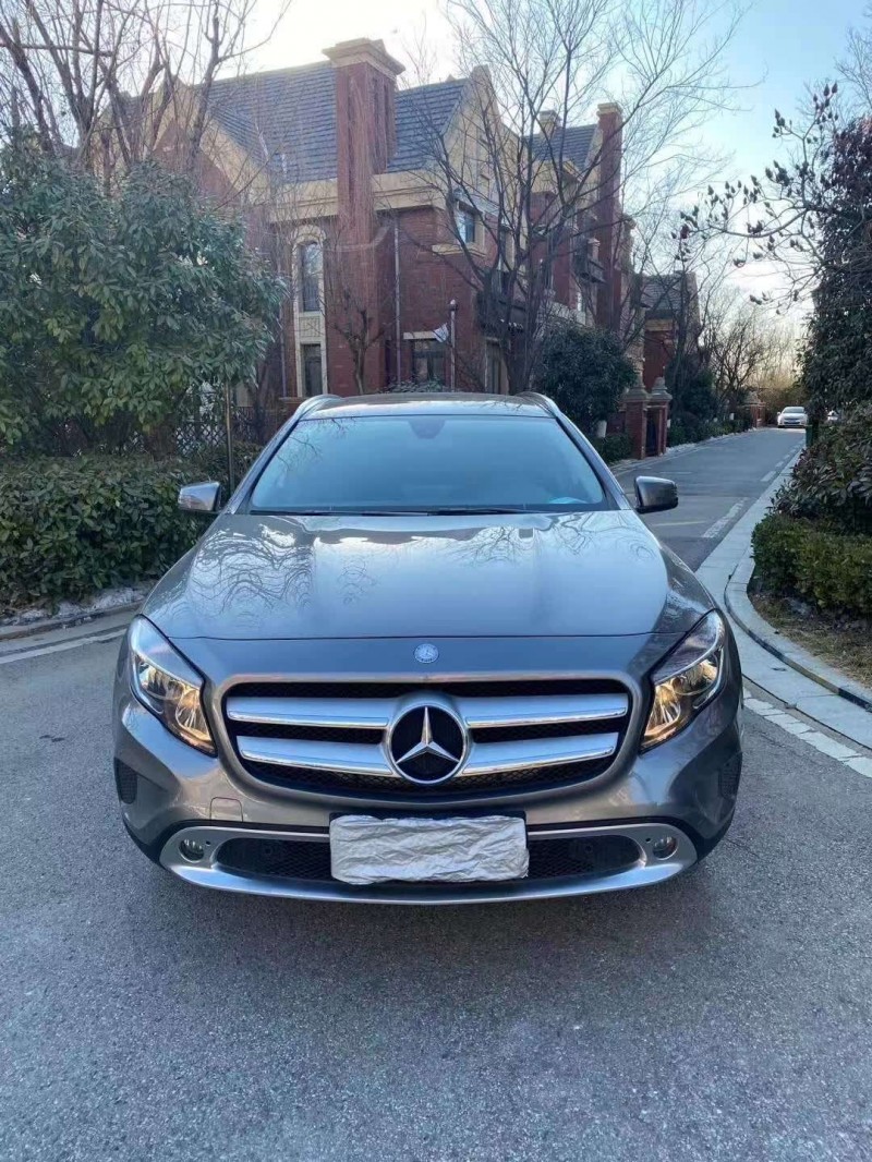 济南17年奔驰GLA1