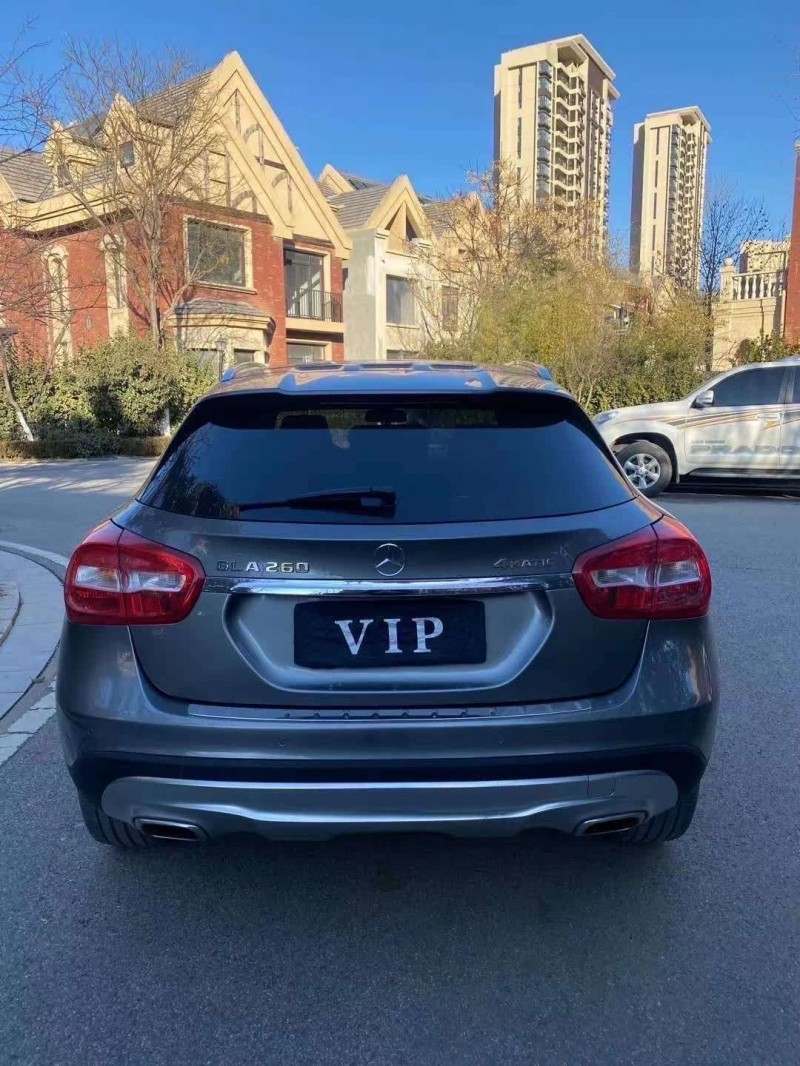 济南17年奔驰GLA8