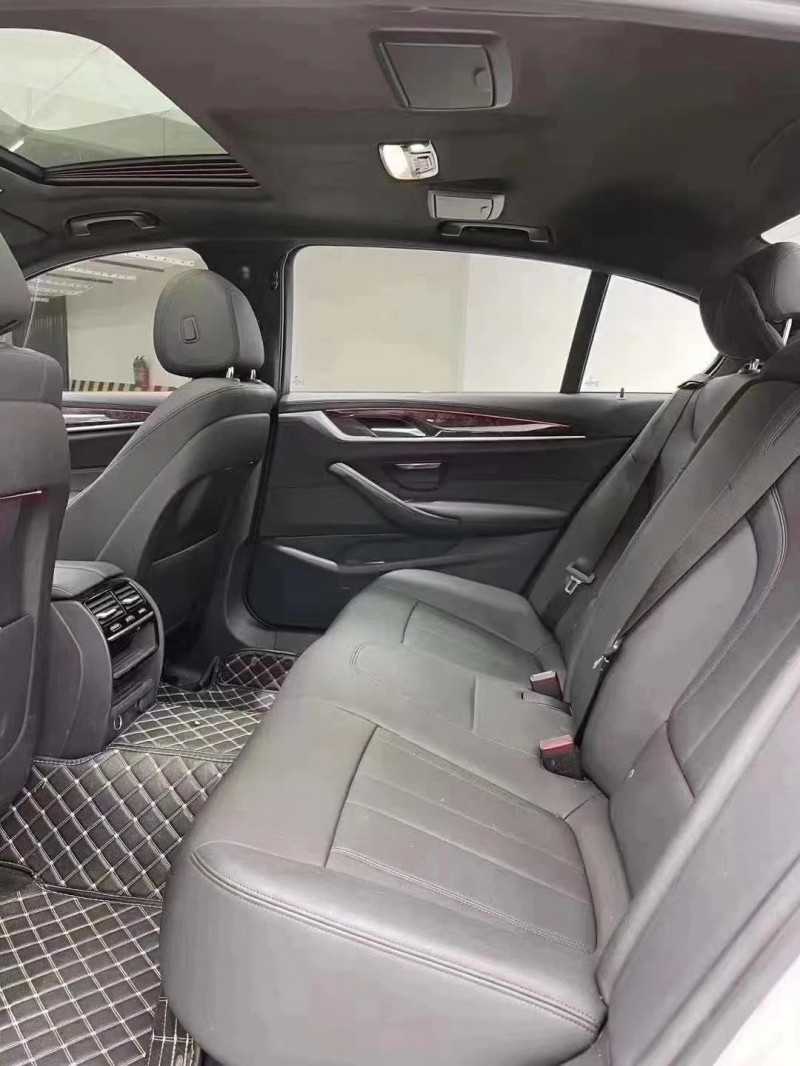 成都18年宝马5系6