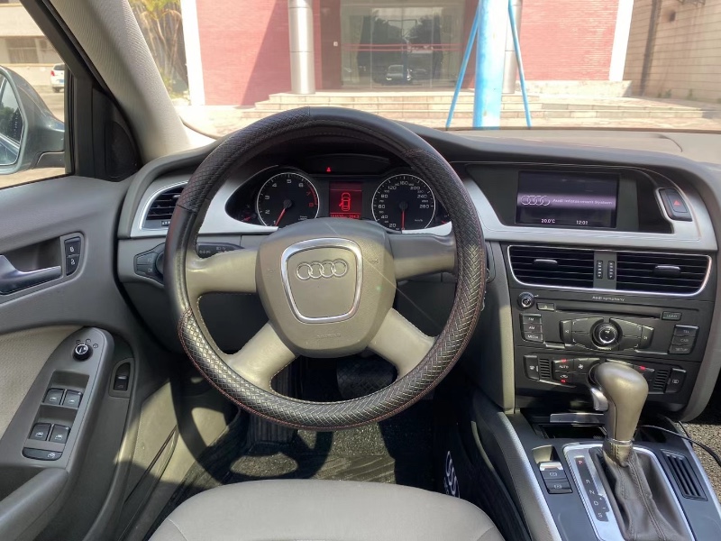 广州11年奥迪A4L6